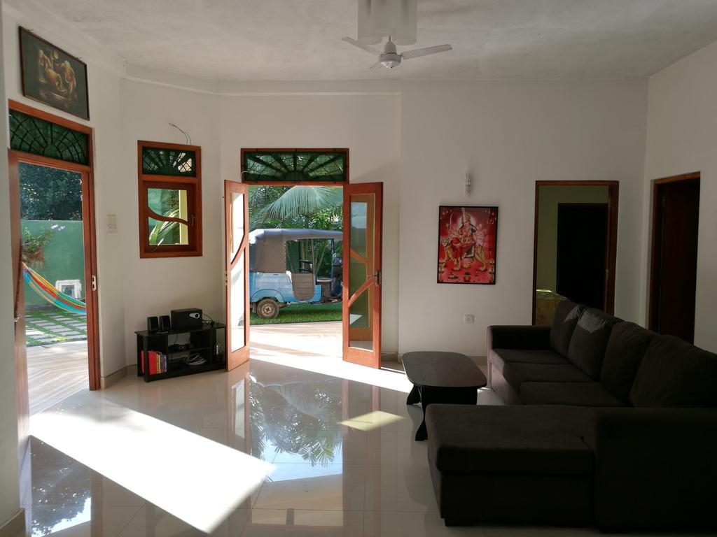 Guesthouse Dilush Beruwala Exterior photo